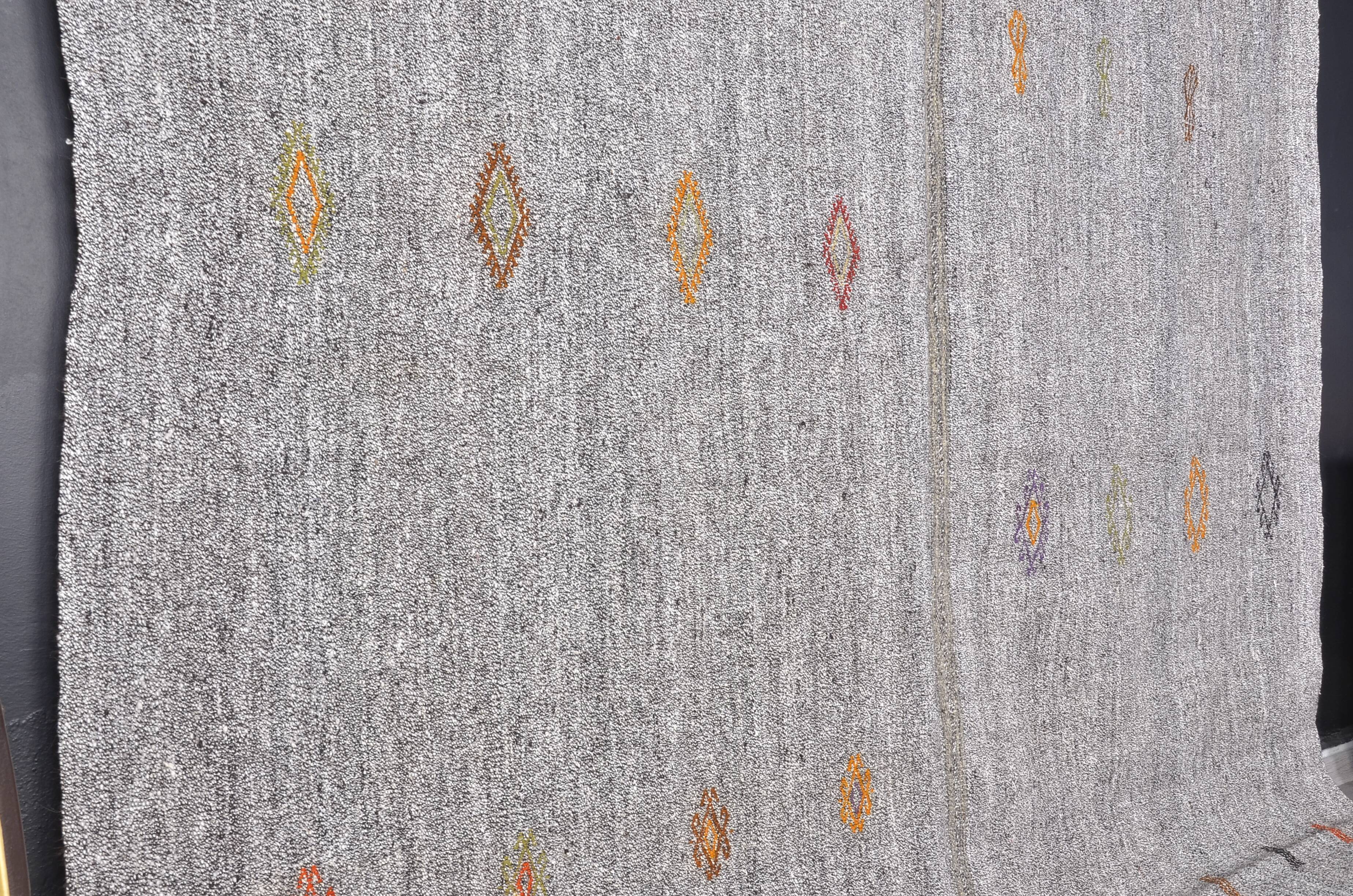 Neutral Vintage Turkish Vintage Kilim Rug skuc256