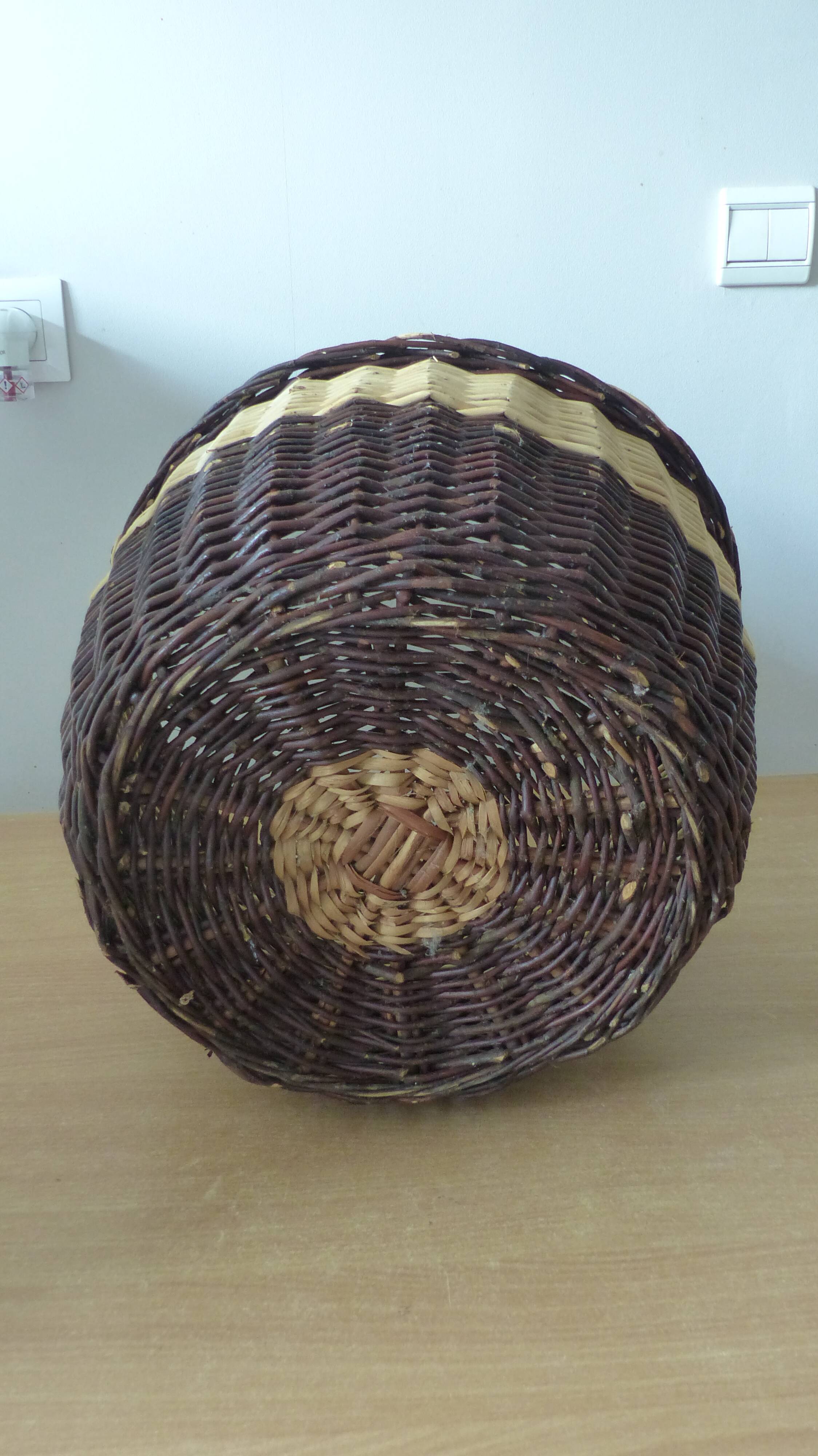 Wicker basket