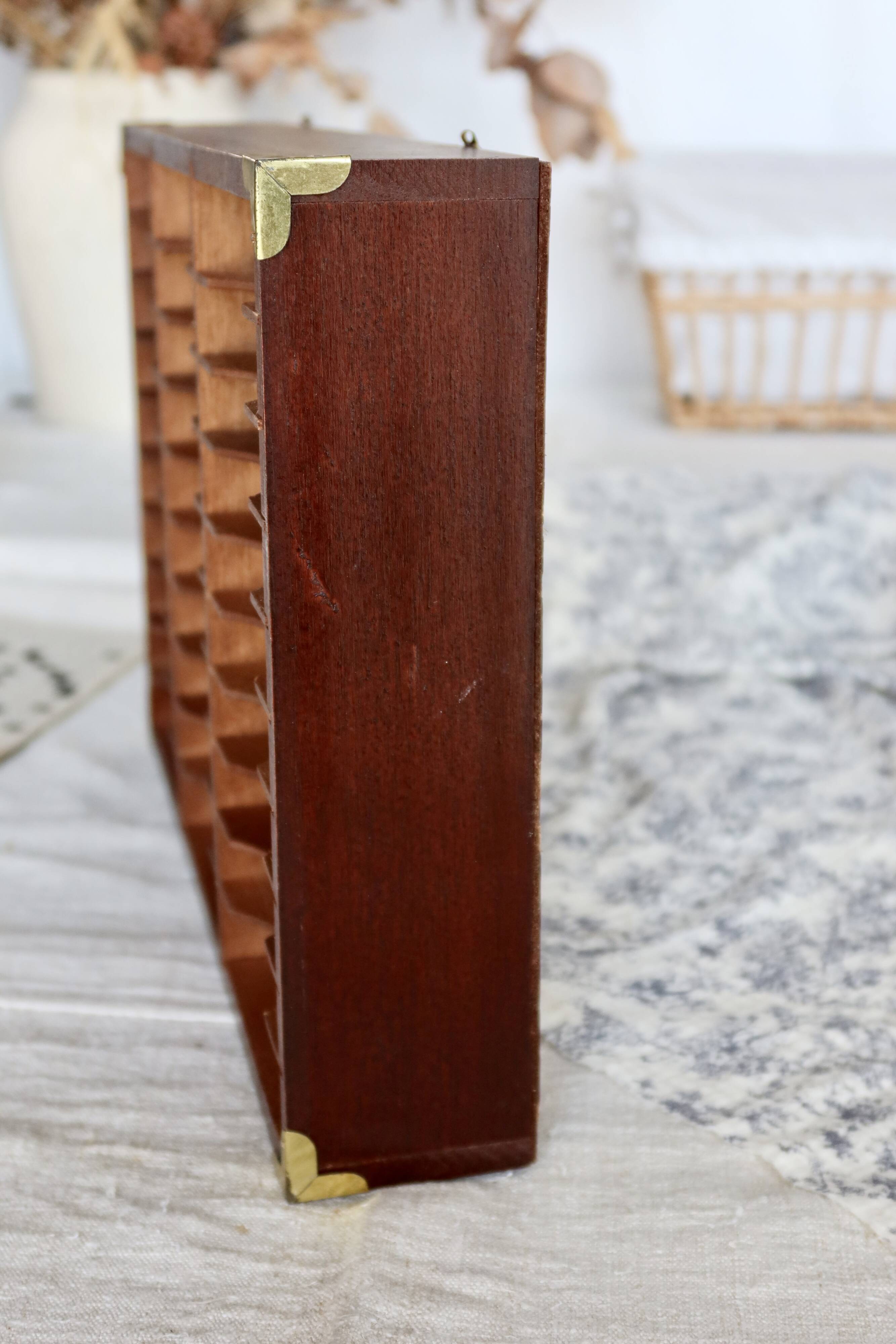 Vintage wall shelf, craft furniture style - Wood and gold metal