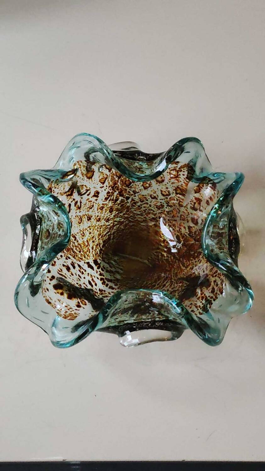 Corolla/floral pocket emptier. In Murano blown glass. Turquoise/Gold/silver inclusions