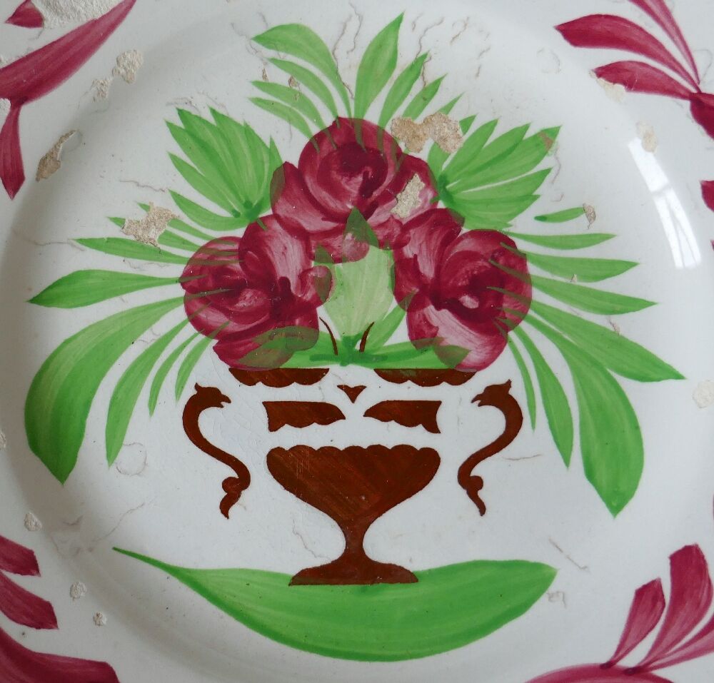 19th century opaque fine earthenware plate from Sarreguemines