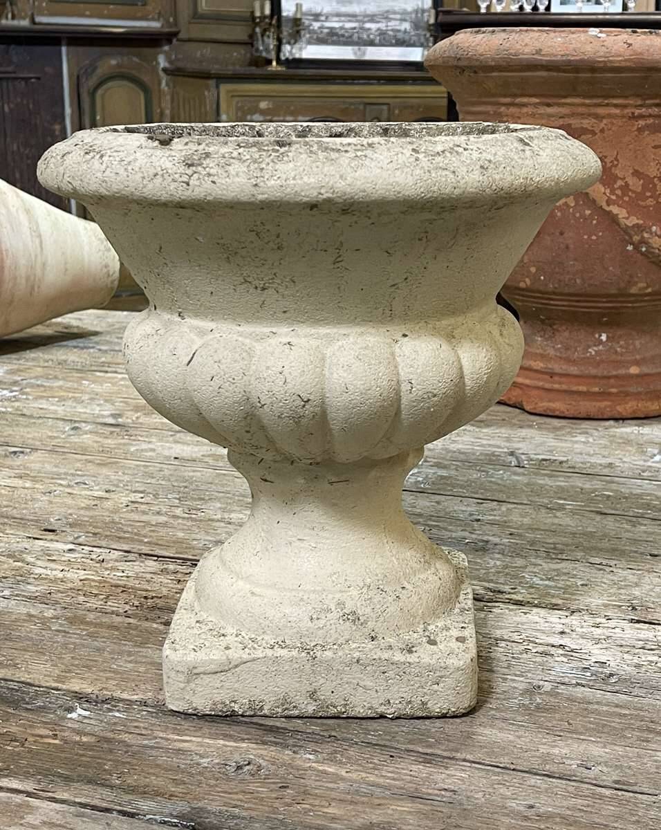 Médicis en pierre reconstituée des années 70