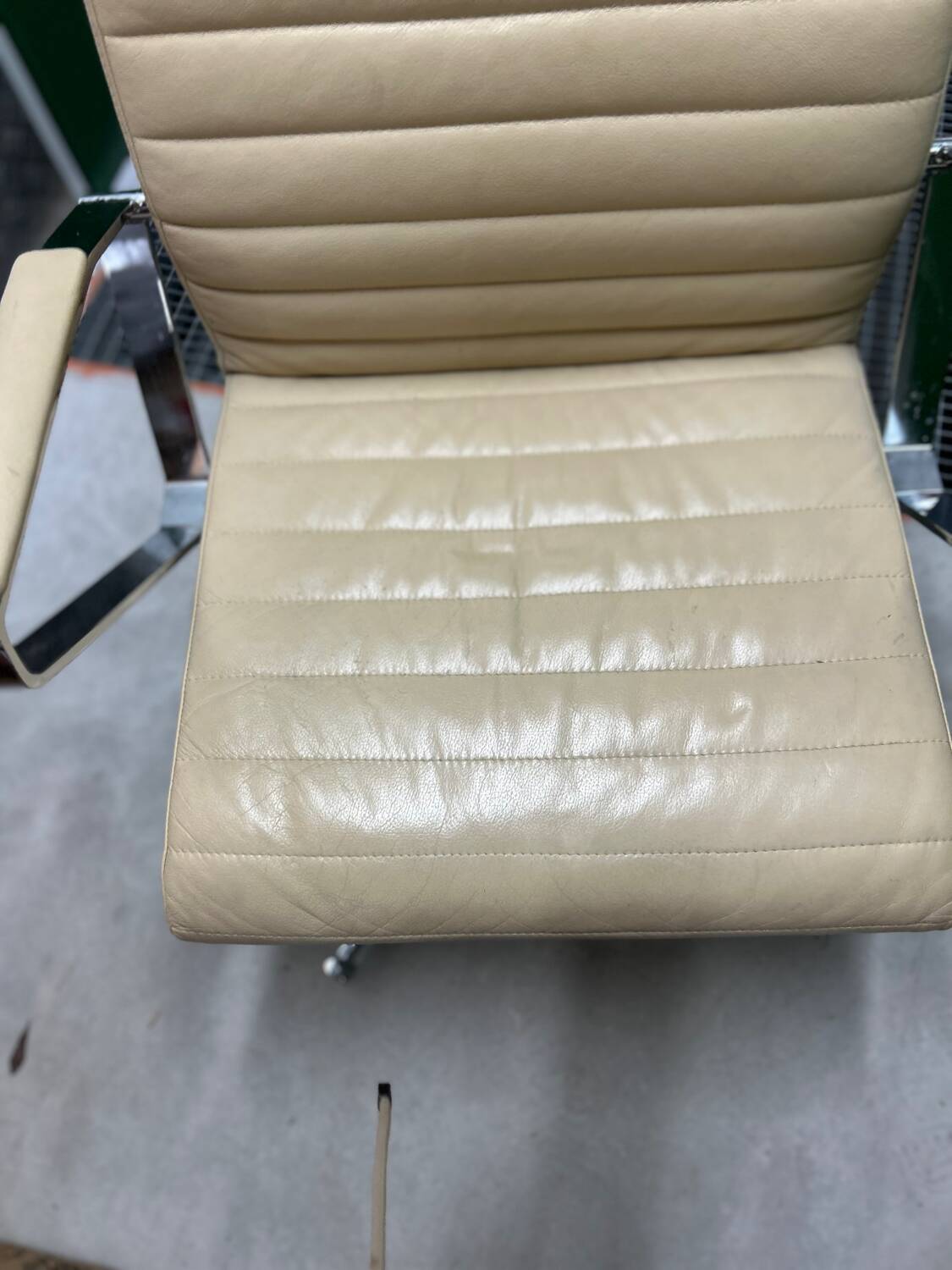 Chaise de bureau tournante en cuir