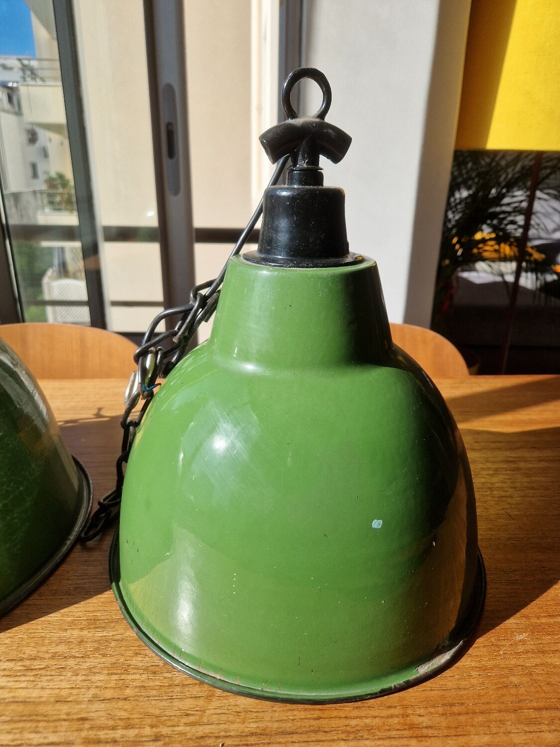 2 industrial suspensions