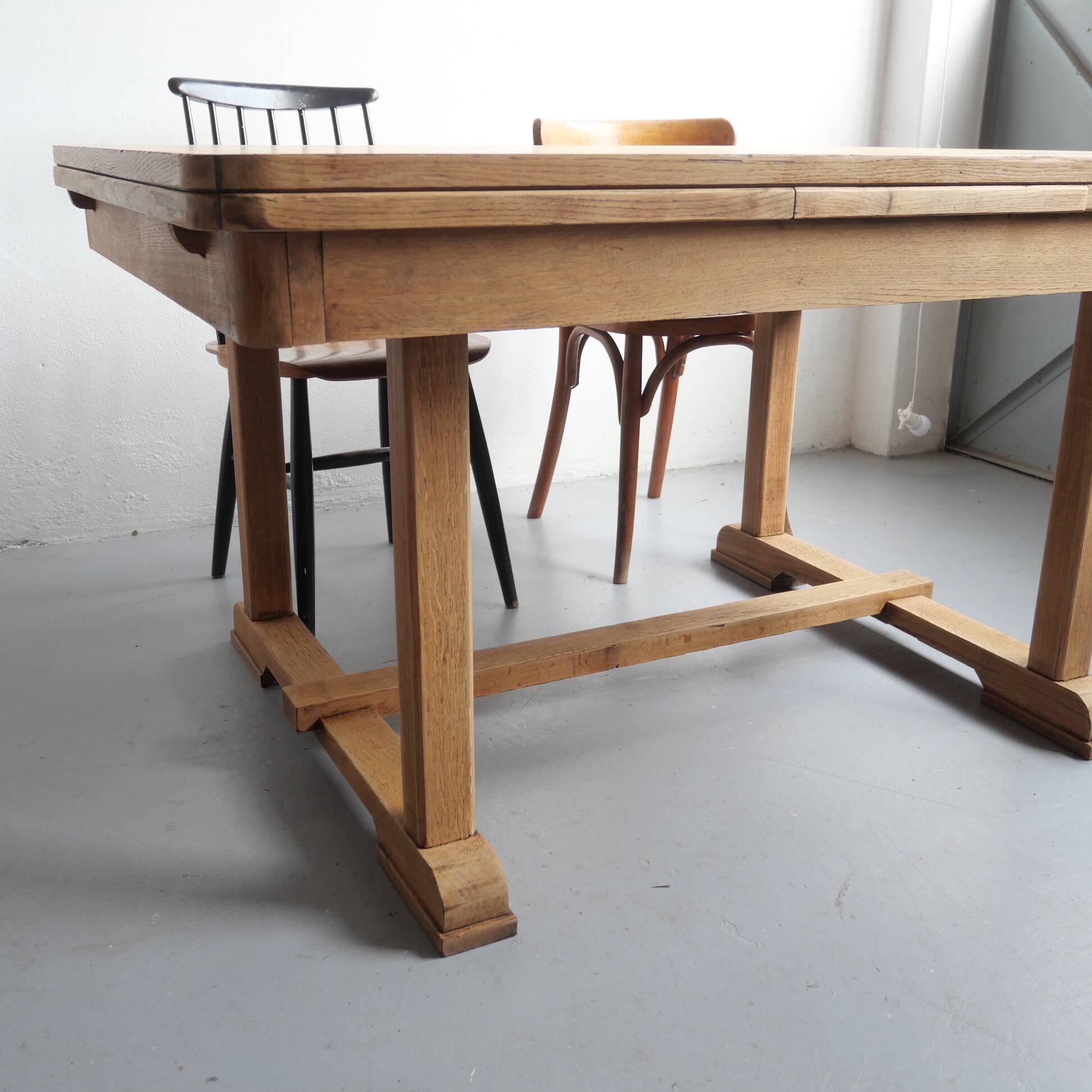 Table à rallonges en chêne rénovée