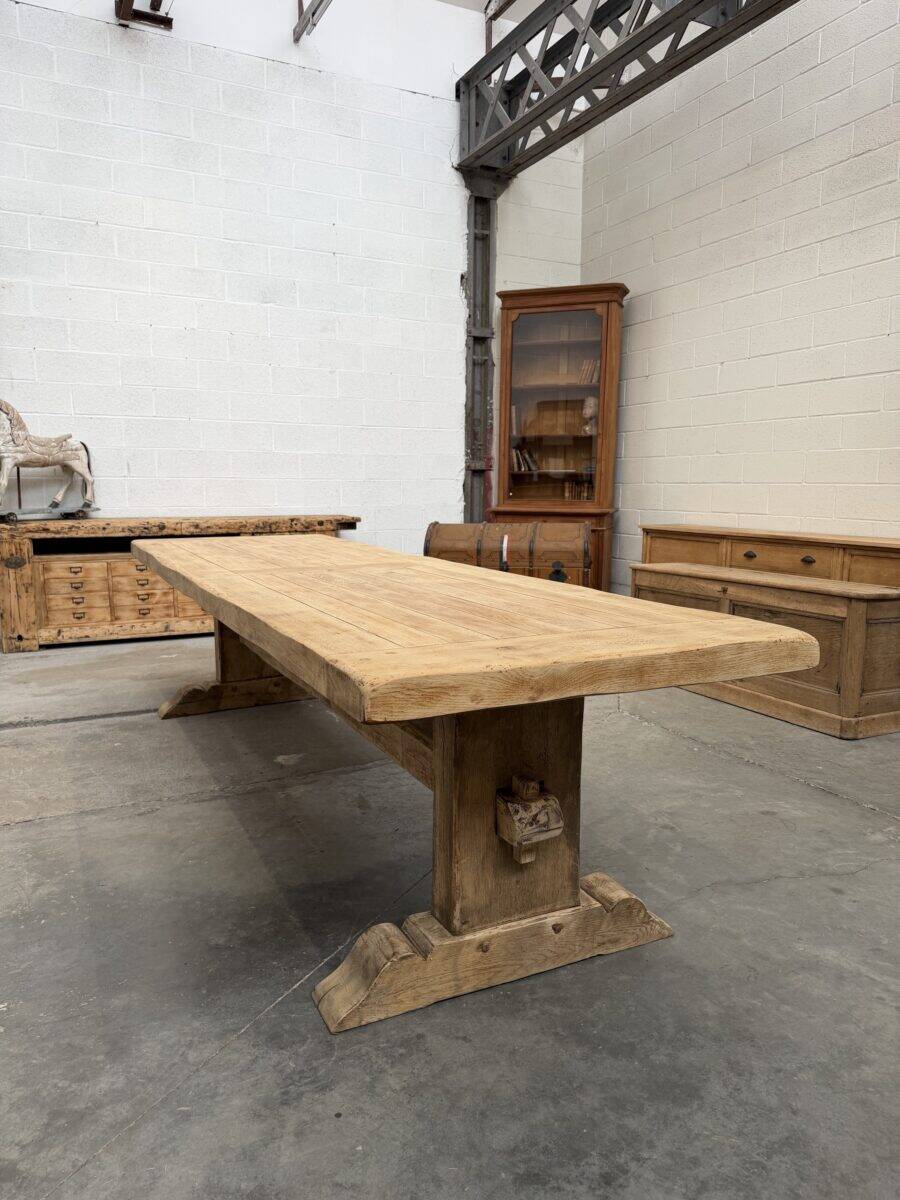 Immense table de ferme en chêne massif