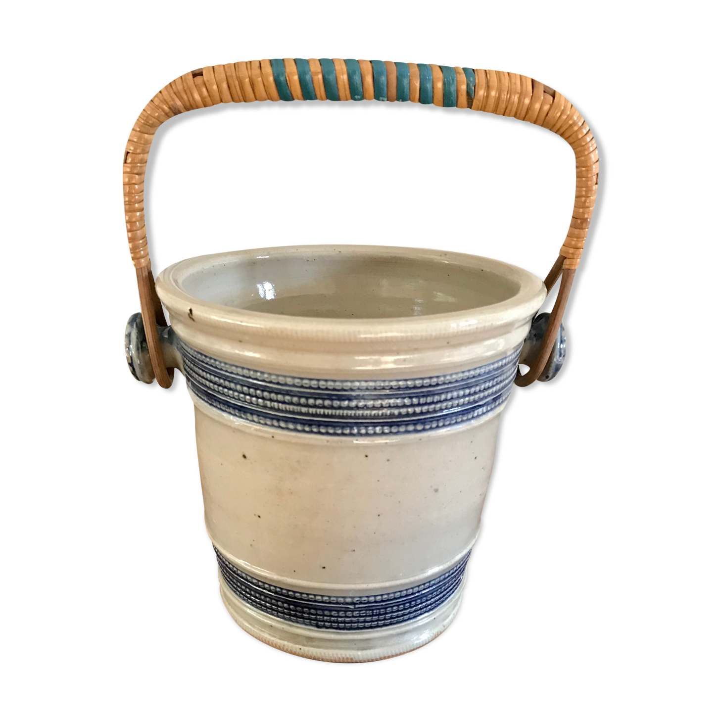 Vintage sandstone ice bucket