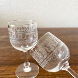 4 verres à pied à digestif anciens en cristal frise gravé XIXe