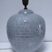 ceramic lamp in the shape of an XL pot, palm leaf decor, 80s