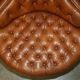 Heritage leather Chesterfield sofa, four-seater, Tête-à-Tête model.
