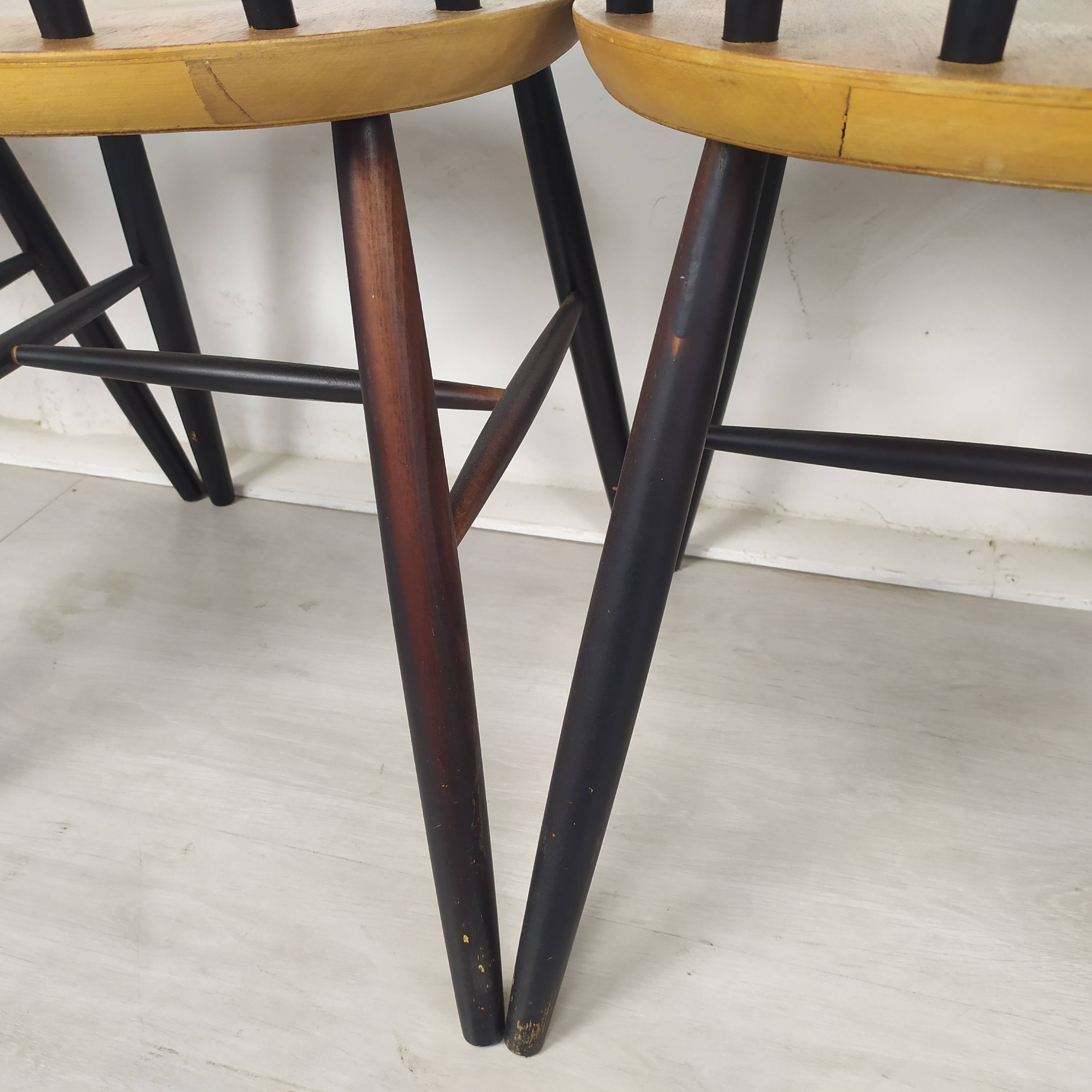 6 Scandinavian chairs