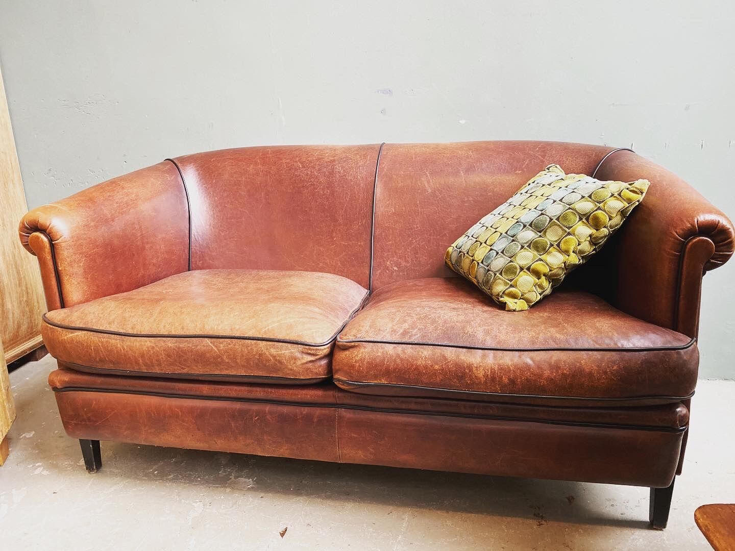 Canapé deux places vintage en cuir