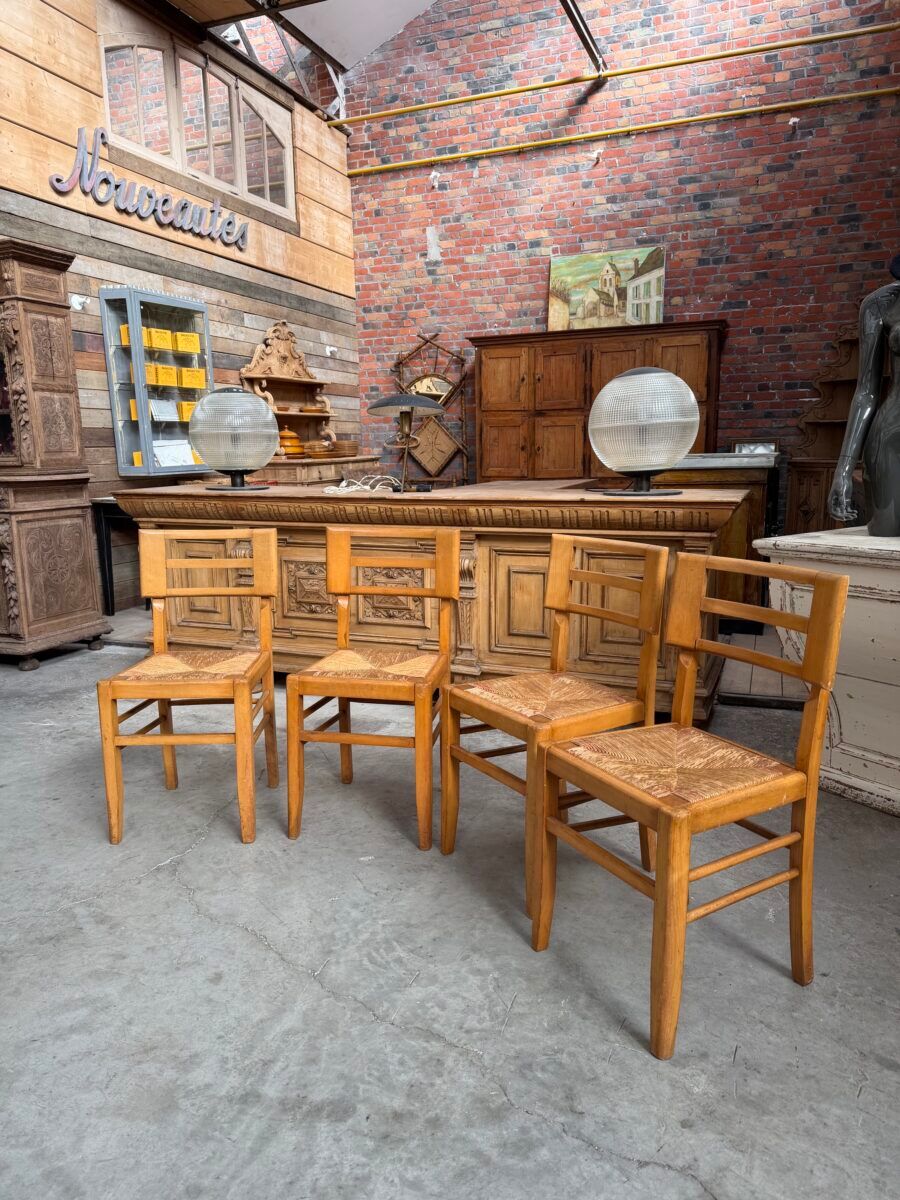 Suite de 4 chaises Pierre Cruege