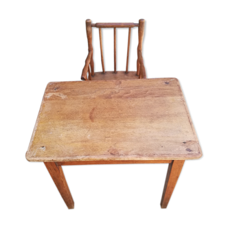 Table with armchair