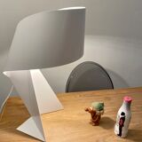 Ribbon lamp design Claire Norcross white laqué steel