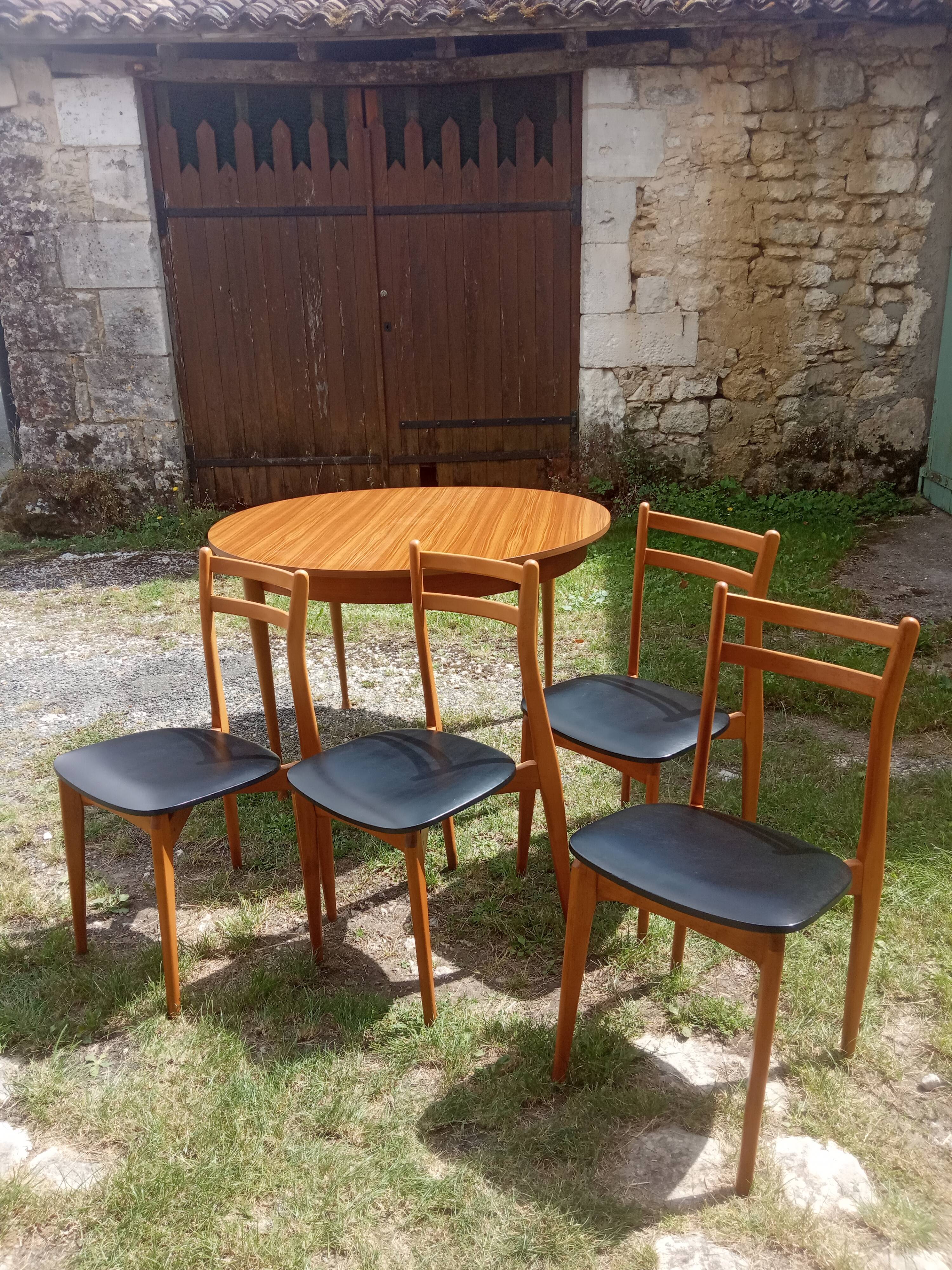 Vintage 50's table and chairs set