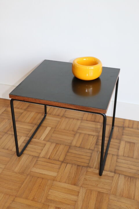 Flying coffee table by Pierre Guariche, Steiner