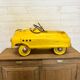 Voiture à pedale pour enfant vintage