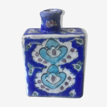 Islamic art ceramic vase in Iznik style antique