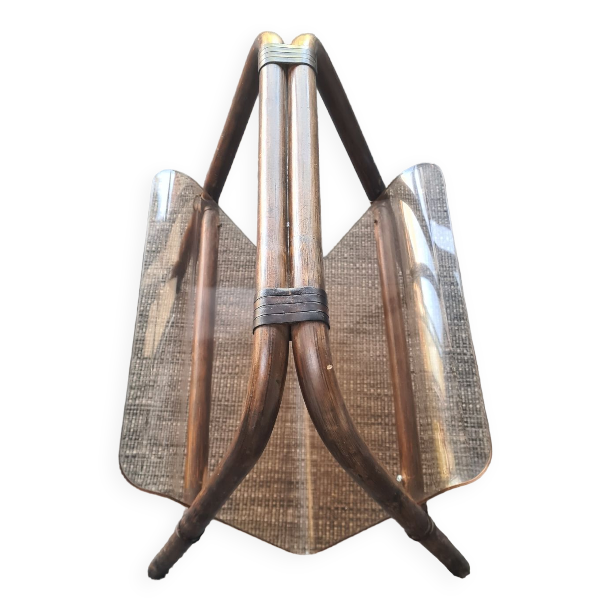 Magazine rack: plexiglass and rattan