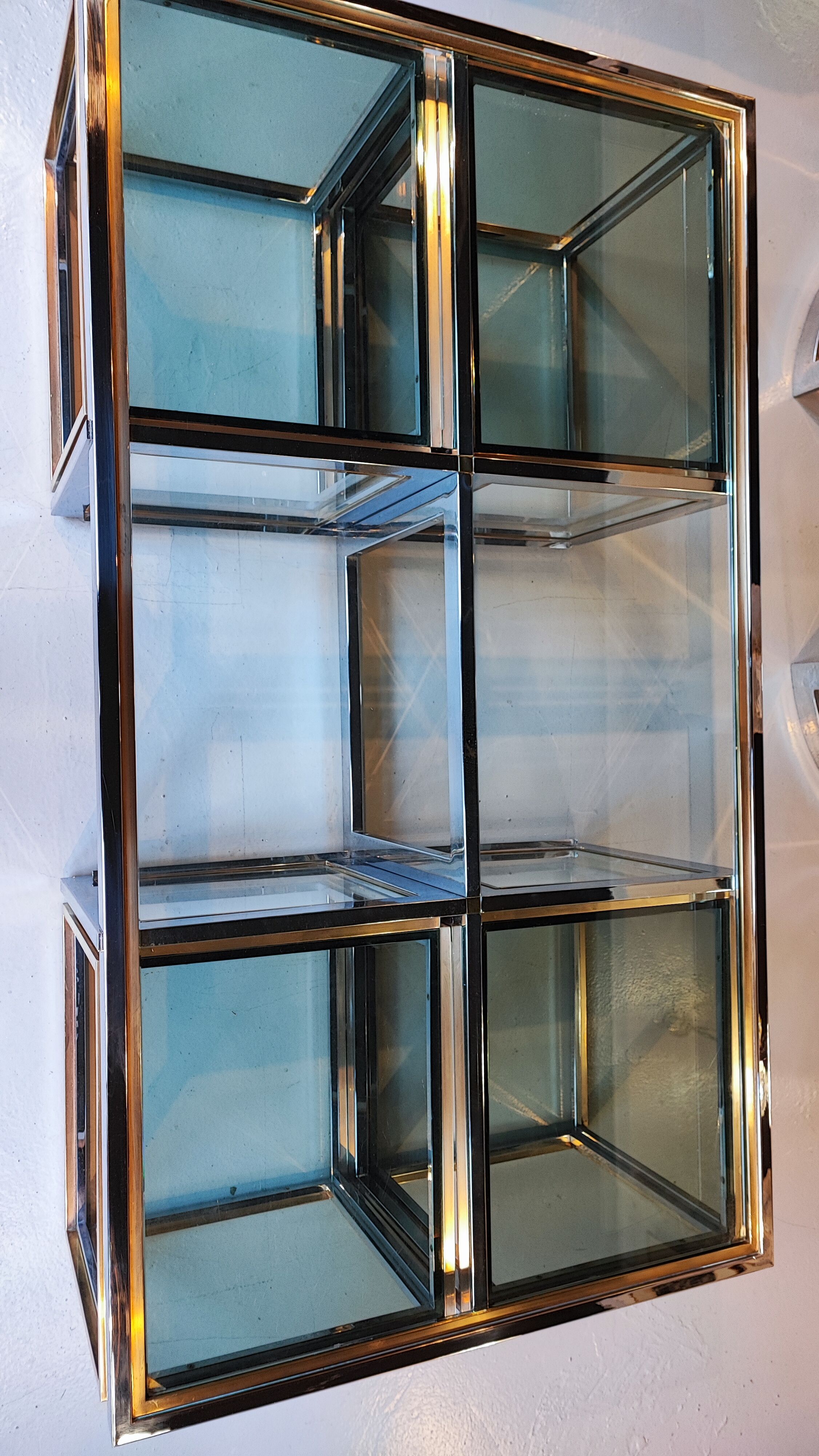 Vintage coffee table with 4 nesting tables