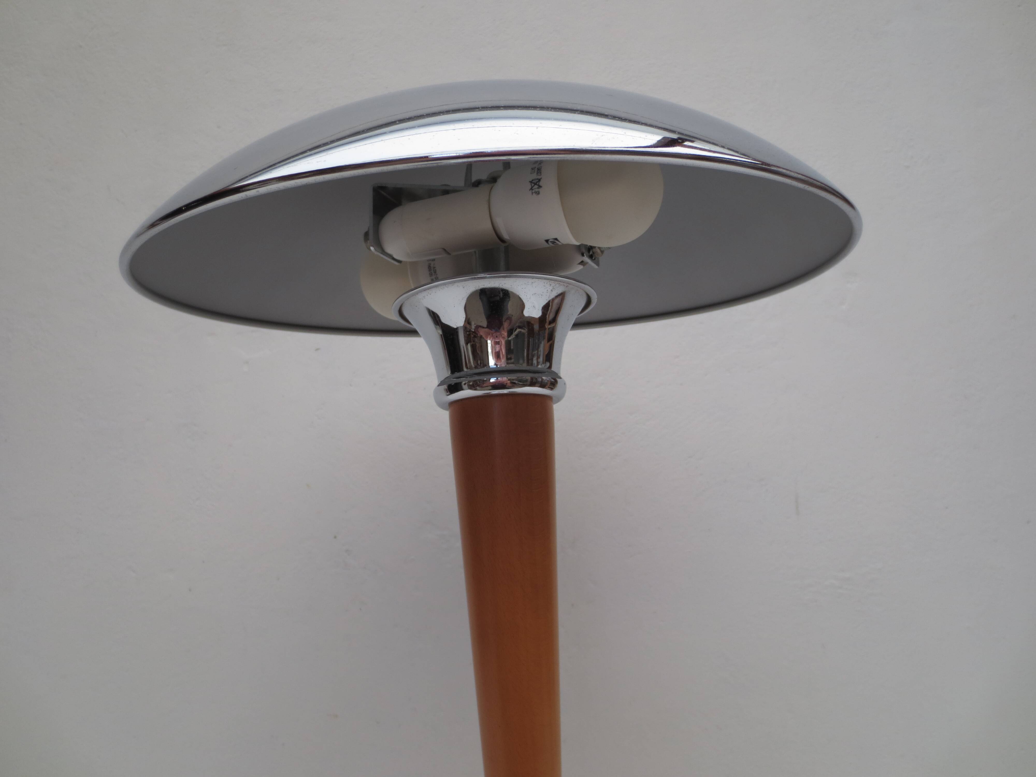 Table lamp, ocean liner (titan)