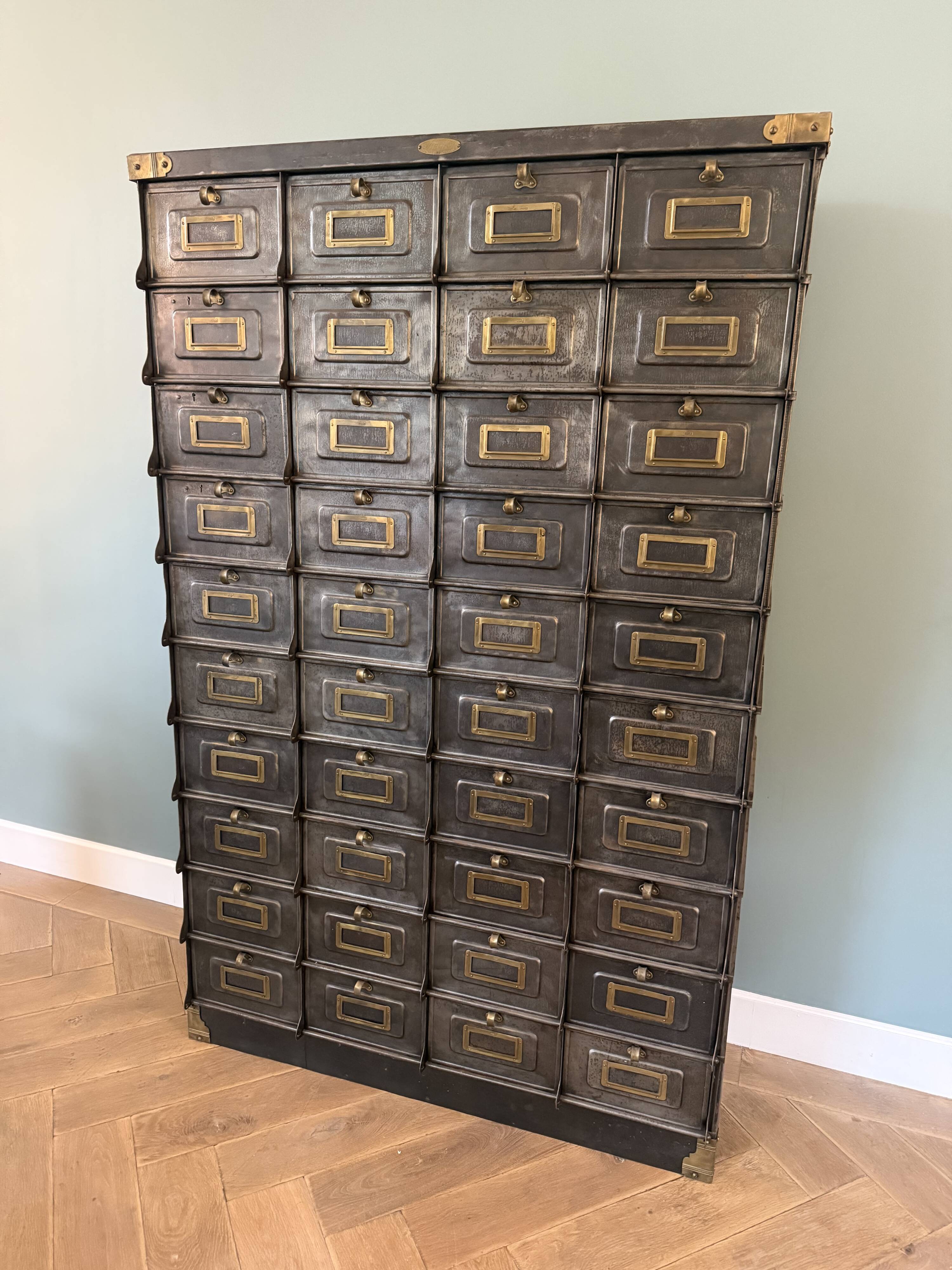 Strafor furniture 40 flaps - Exceptional
