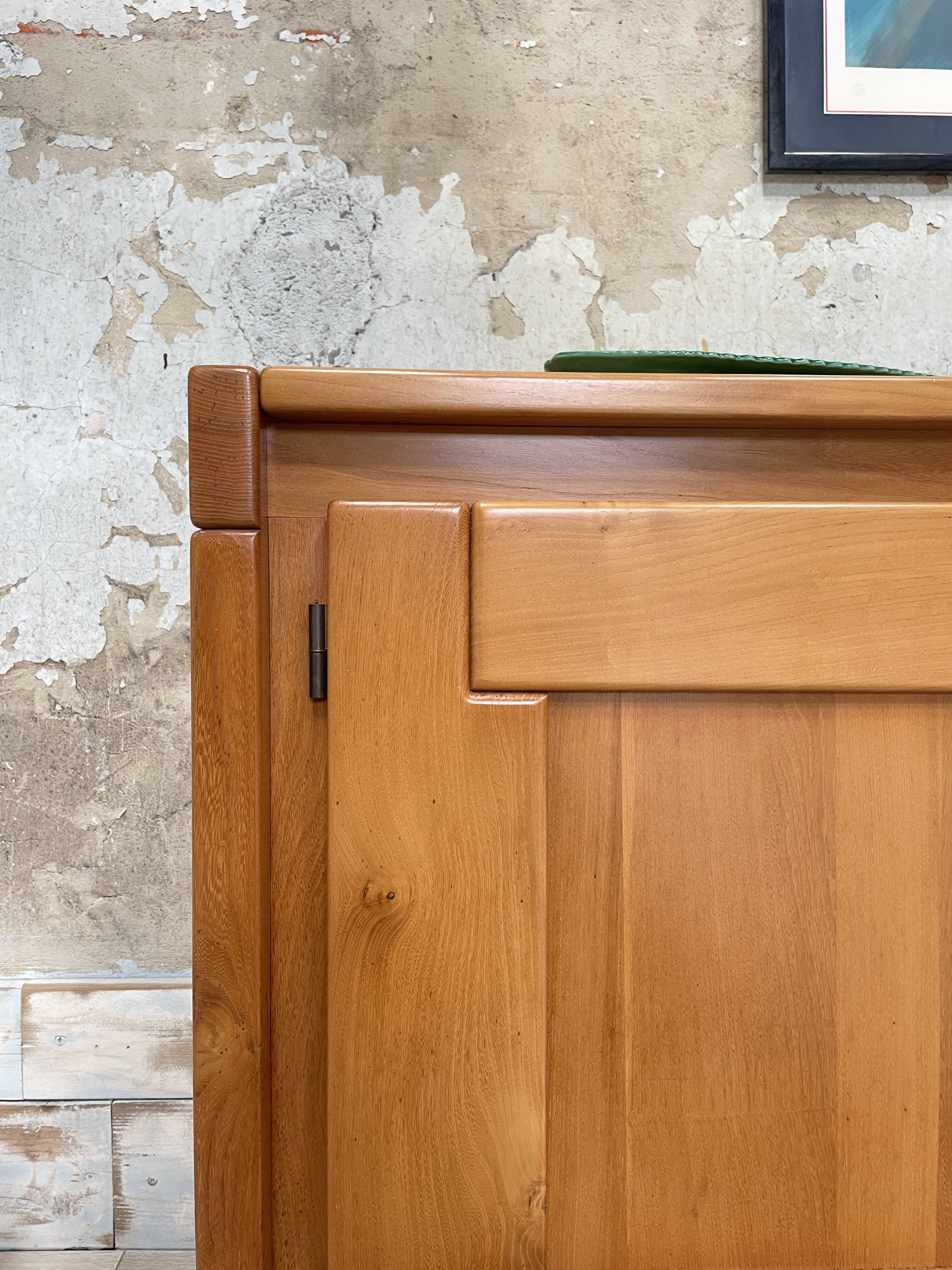 Enfilade en elme massif, REGAIN edition, circa 1980.