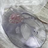 Molded glass fruit bowl
