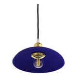 Blue Klein ceramic suspension