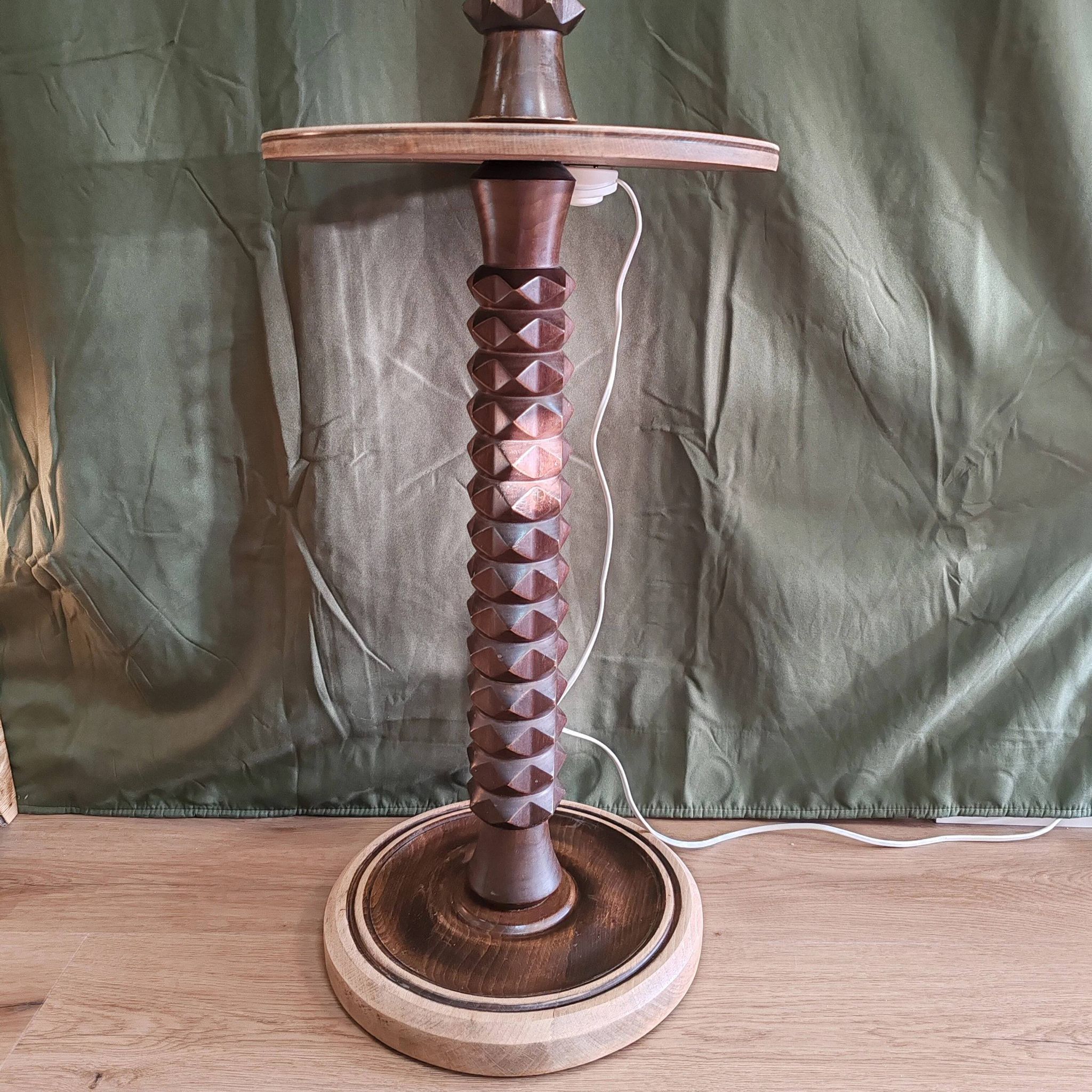 Floor lamp
