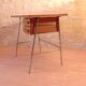 Petit bureau vintage en bois et métal