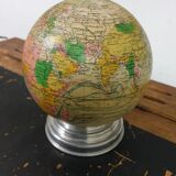 Light earth globe