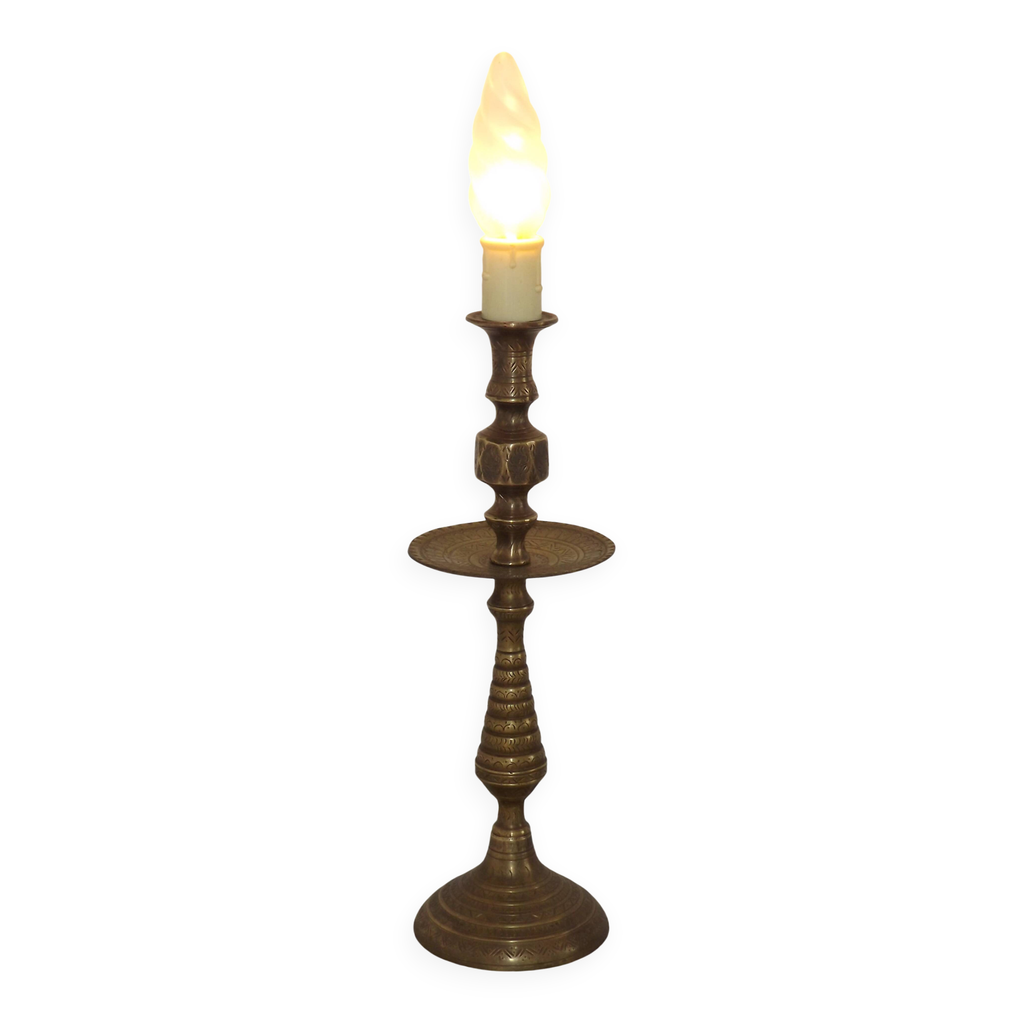Electrified candlestick lamp base in solid brass, Morocco mid-20th century.
