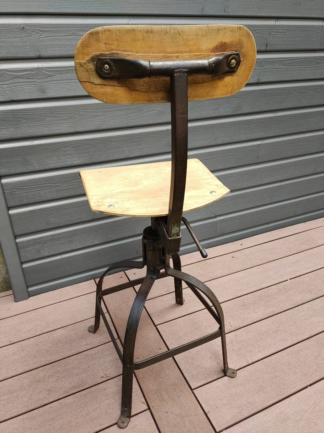 Old Bienaise workshop chair
