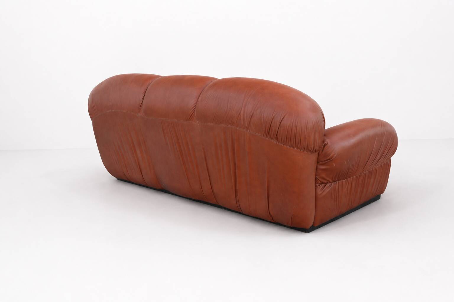 1970’s Vintage Italian design sculptural sofa