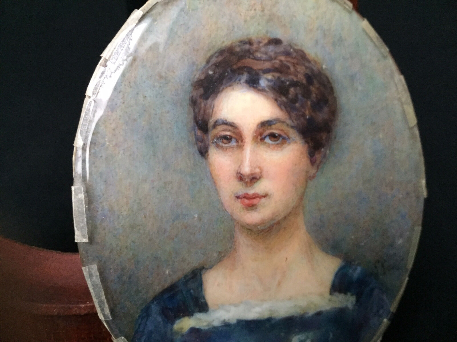 MINIATURE PORTRAIT WOMAN HAND PAINTED NINETEENTH CENTURY SUILEM