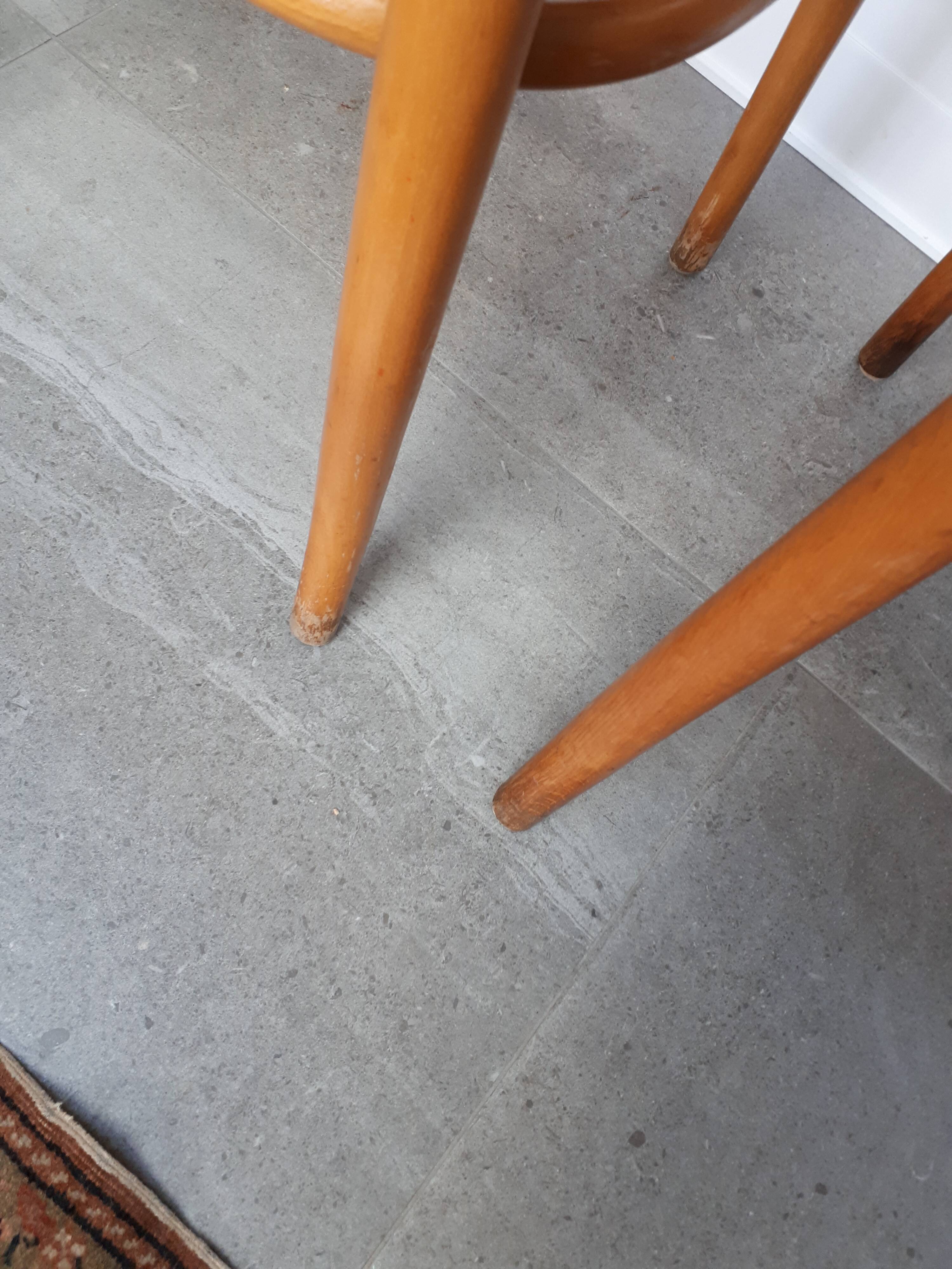 Set of 4 chairs model 811 Hoffman