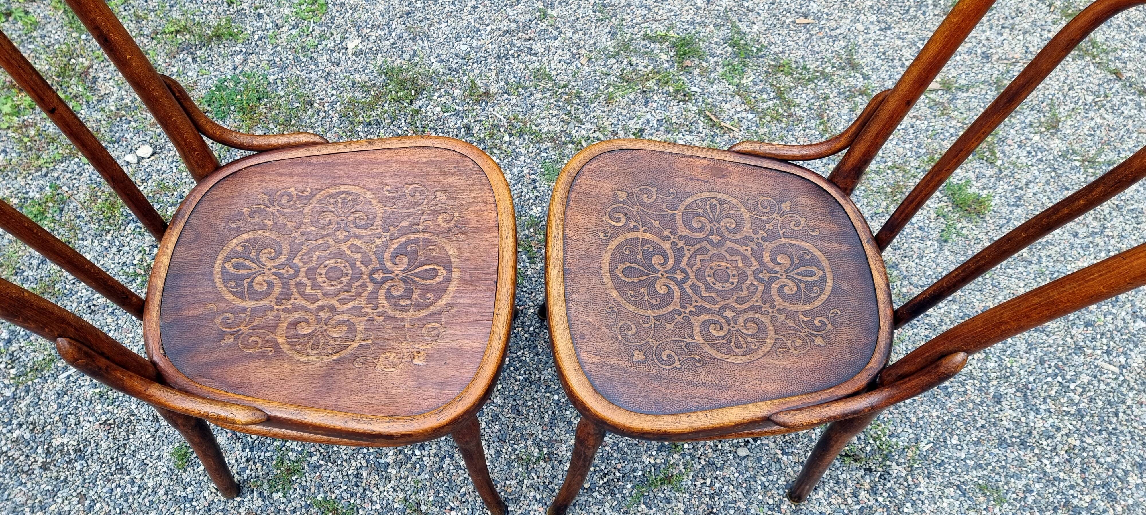 Pair of THONET N°56 chairs circa 1900