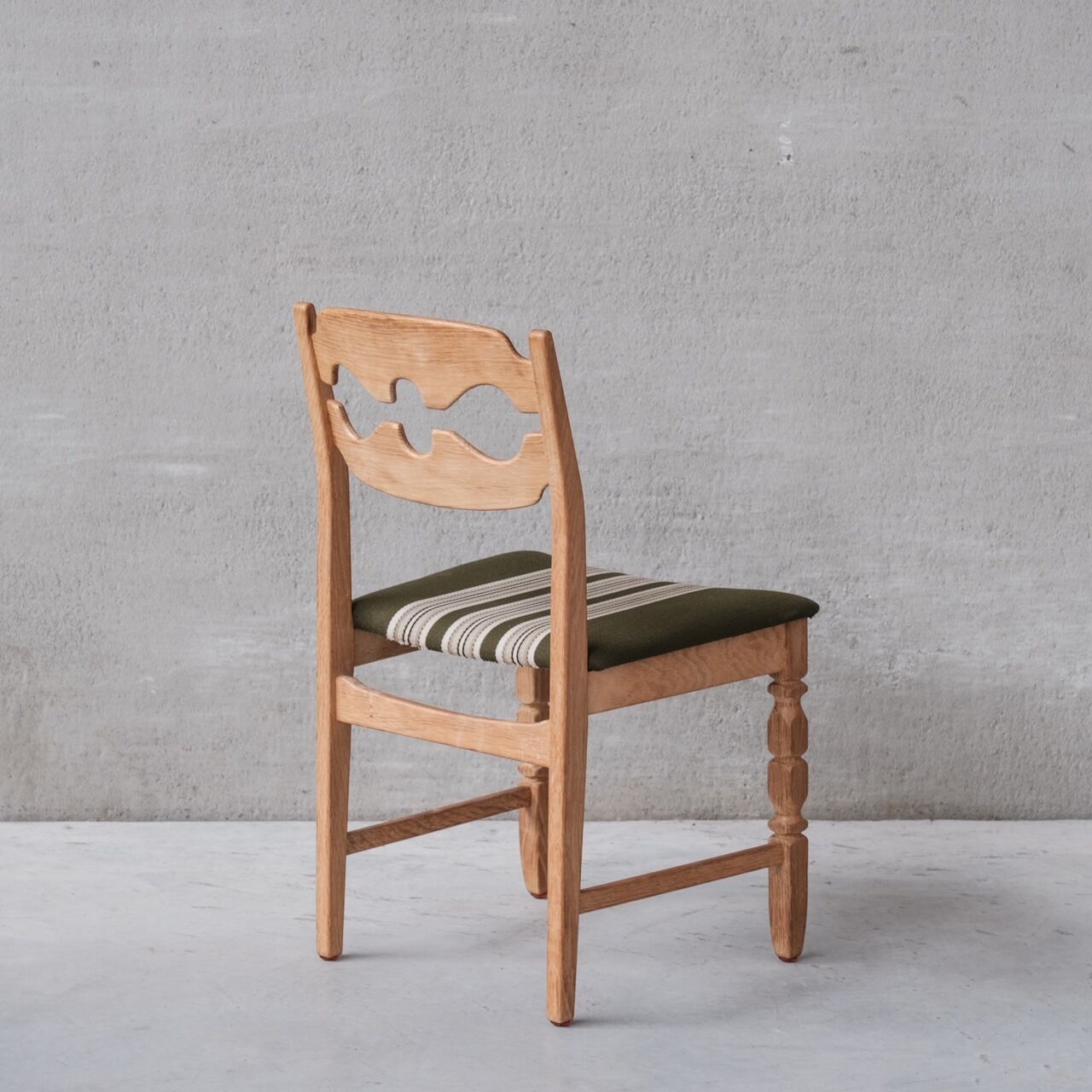 Oak razor danish mid-century dining chairs