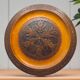 Assiette en bois sculptée à la main vintage des années 1960 - Motif floral et spirale complexes