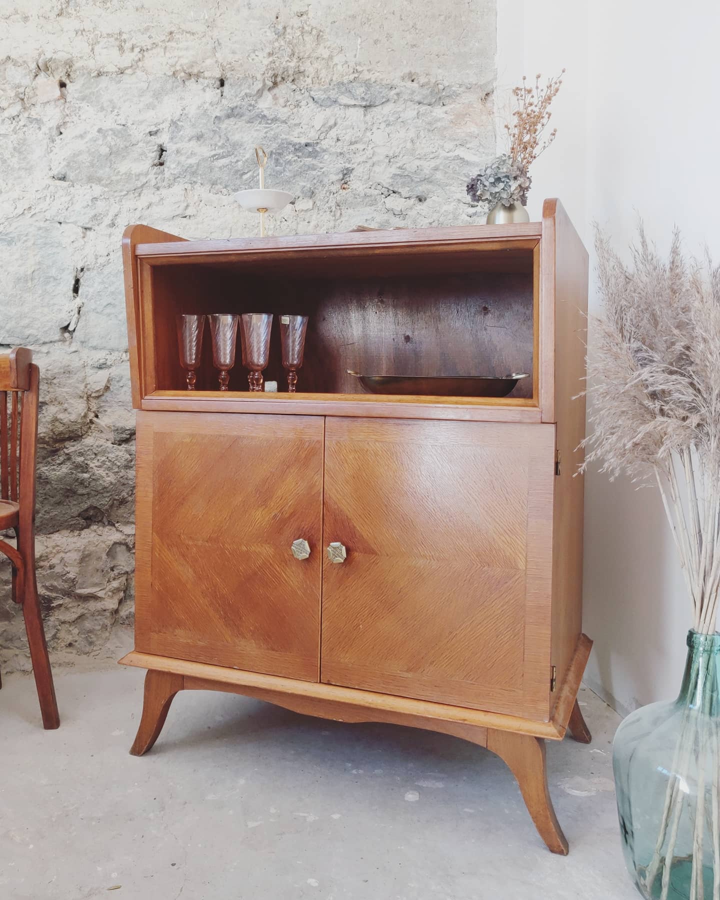 Vintage buffet veneer oak