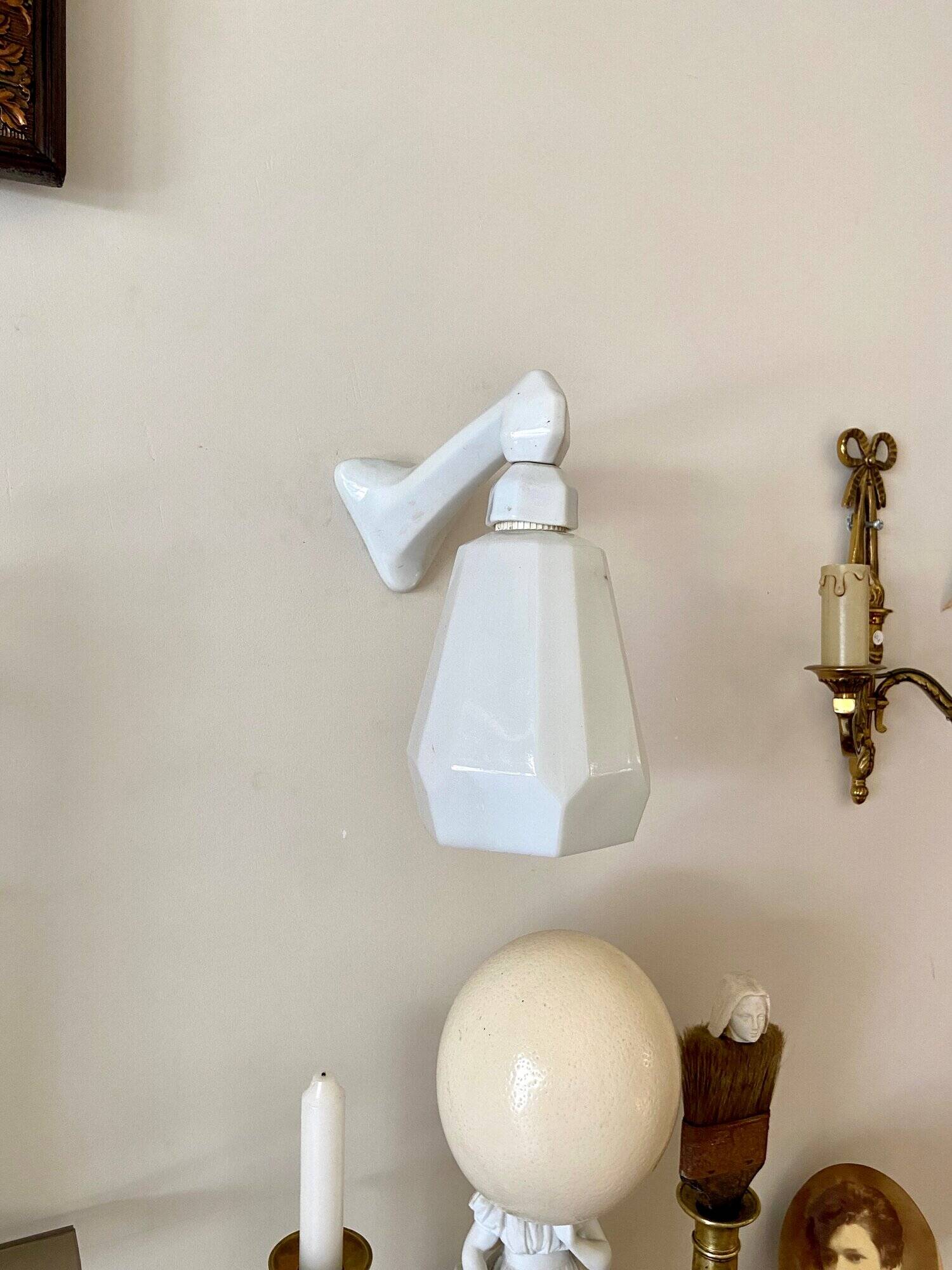 Wall lamp in earthenware and white opaline