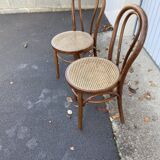 Chaises bistrot vintage