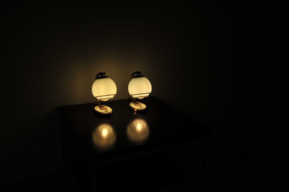 Set of 2x Bedside lamps with blue glass and bronze feet, 1930s
