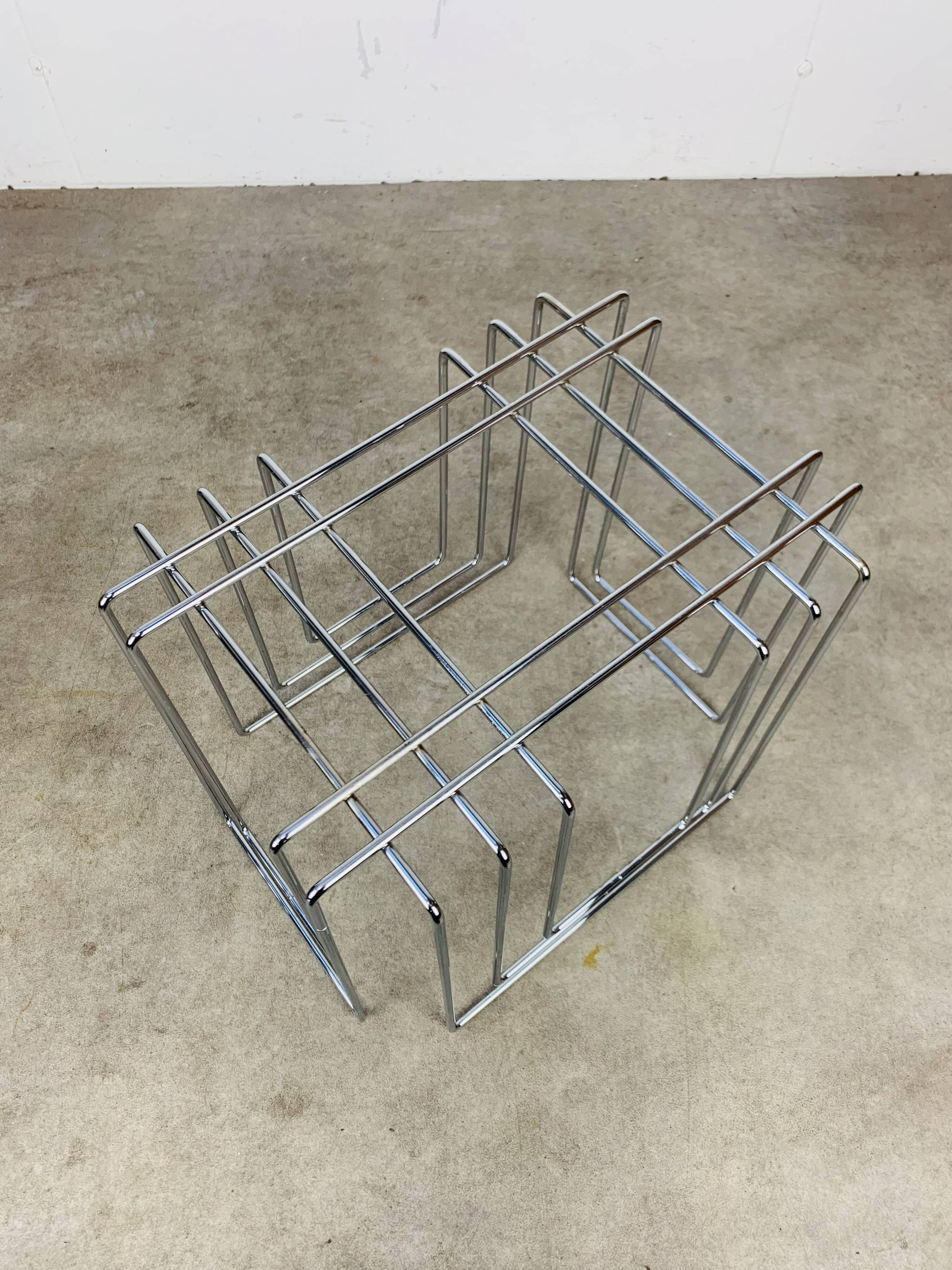 Chrome metal magazine rack by Willi Glaeser for TMP, 1980s.