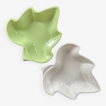 Pair of leaf dishes