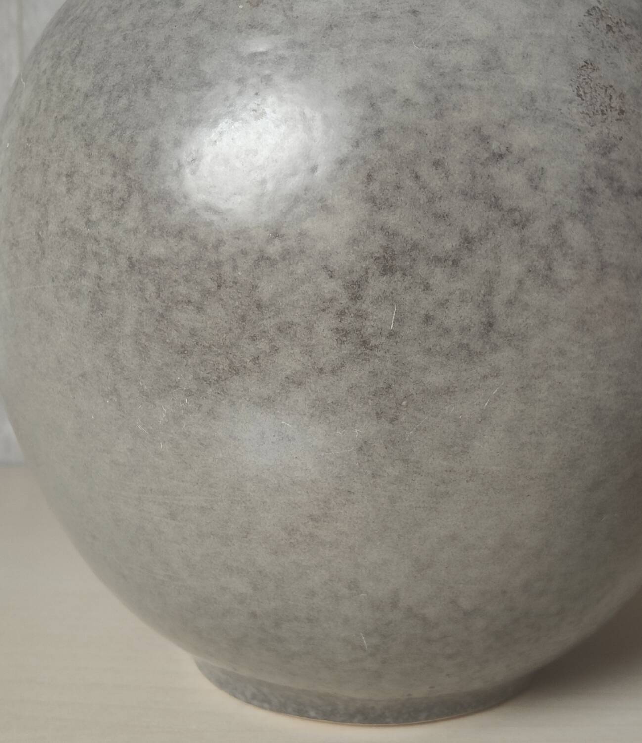 Max Ildas ceramic vase
