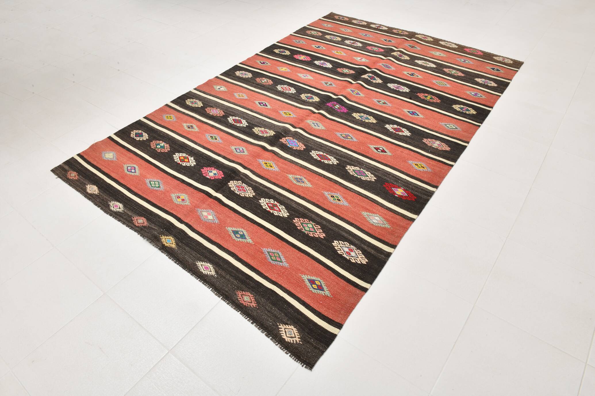 Vintage Wool Kilim Rug, 178x274 Cm