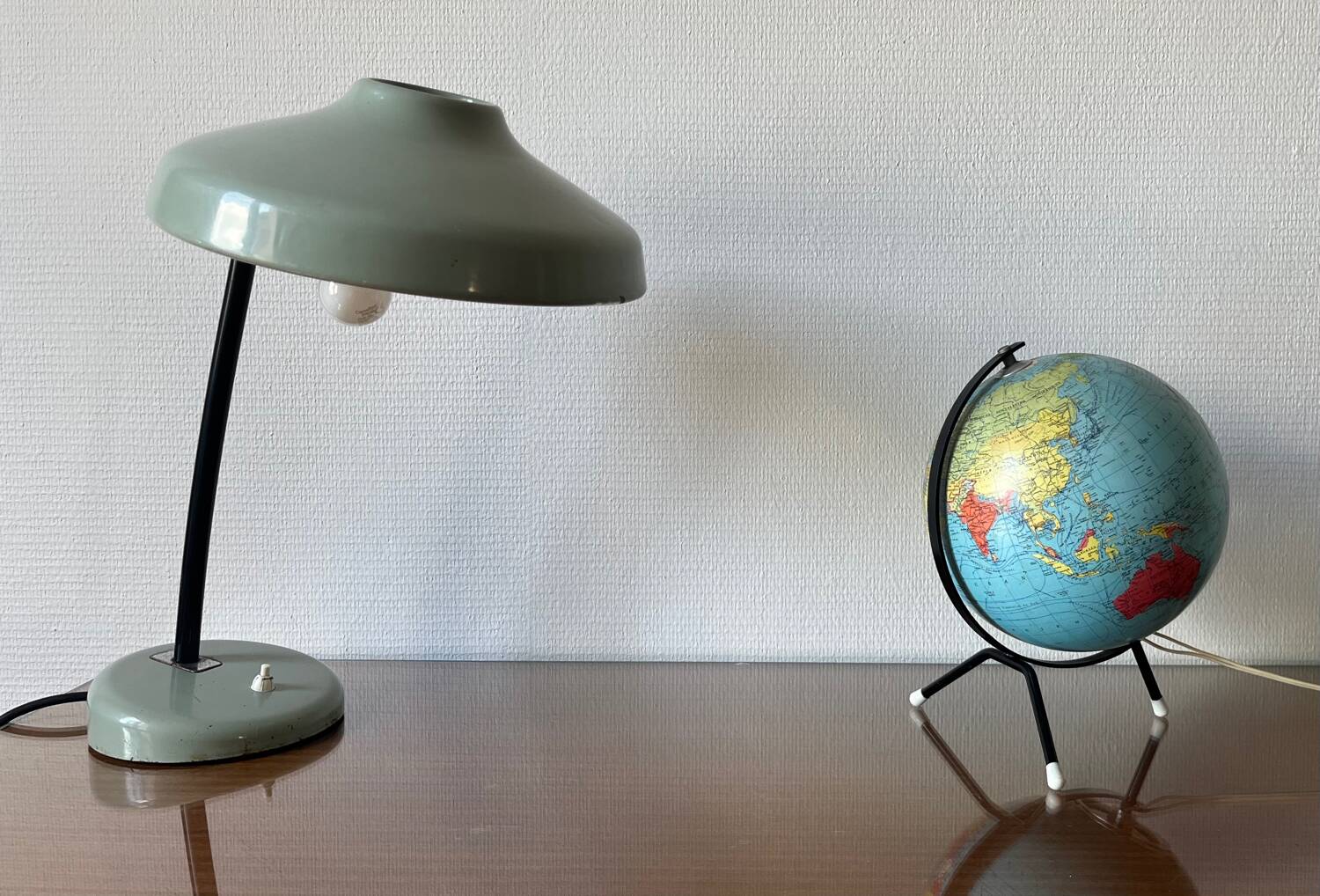 Globe Taride en verre George Philip & Son